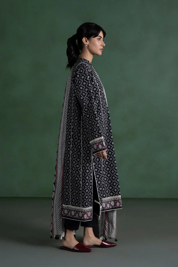 Original Sapphire Unstitched 3PC Lawn Suit – Premium Summer Collection 2025