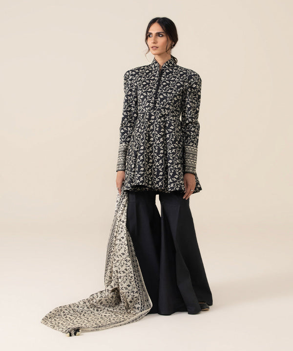 Original Sapphire Unstitched 3PC Lawn Suit – Premium Summer Collection 2025