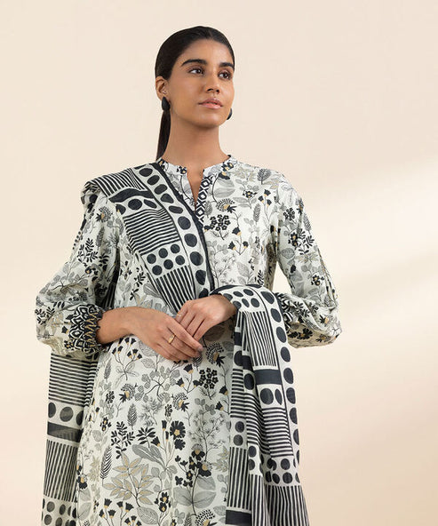 Sapphire Winter Collection – Printed 3-Piece Linen Suit
