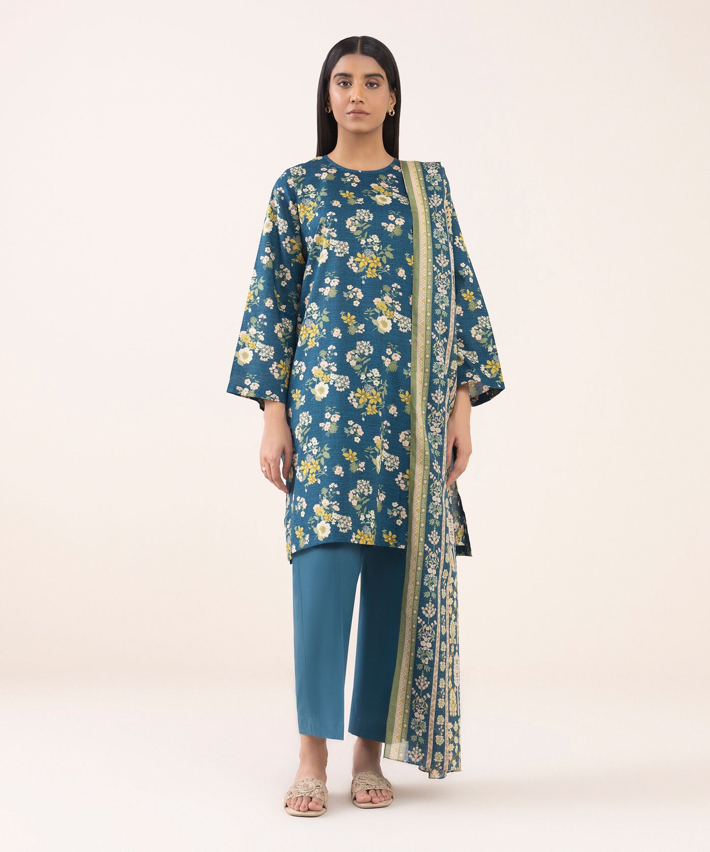 Sapphire 3-PC Printed lilen Suit for Winter – A Perfect Blend of Style & Comfort