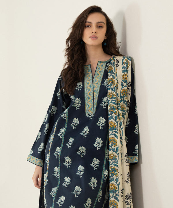 Original Sapphire Unstitched 3PC Lawn Suit – Premium Summer Collection 2025